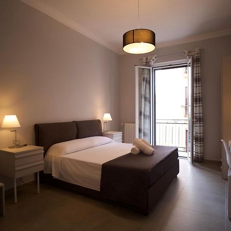 Donna Franca Rooms And Suite Palermo Exterior photo
